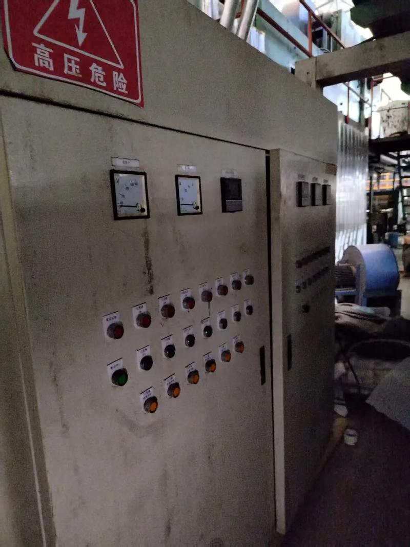 三版机、两版机与压延机 铝塑板生产设备的选用之道与工厂实战思考
